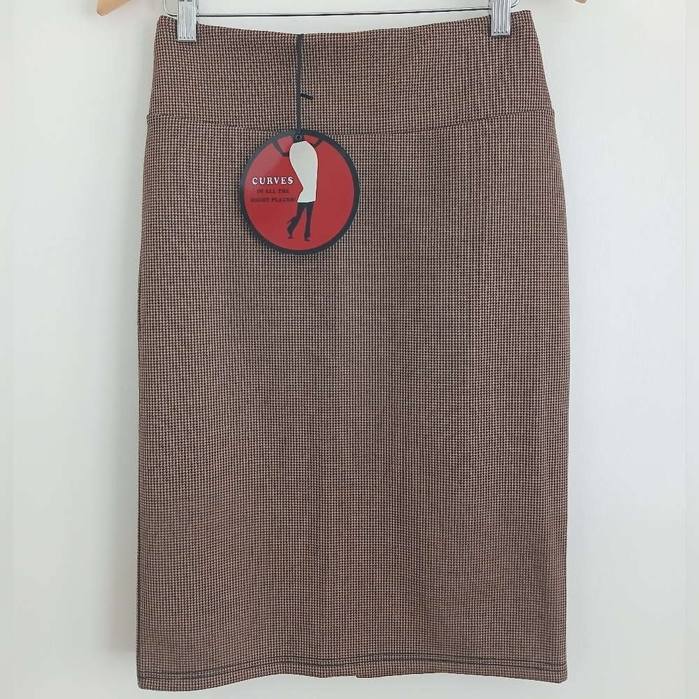 MAZE Collection Stretchy Curvey Soft Brown KNIT Plaid Pencil Skirt. NWT Sz S